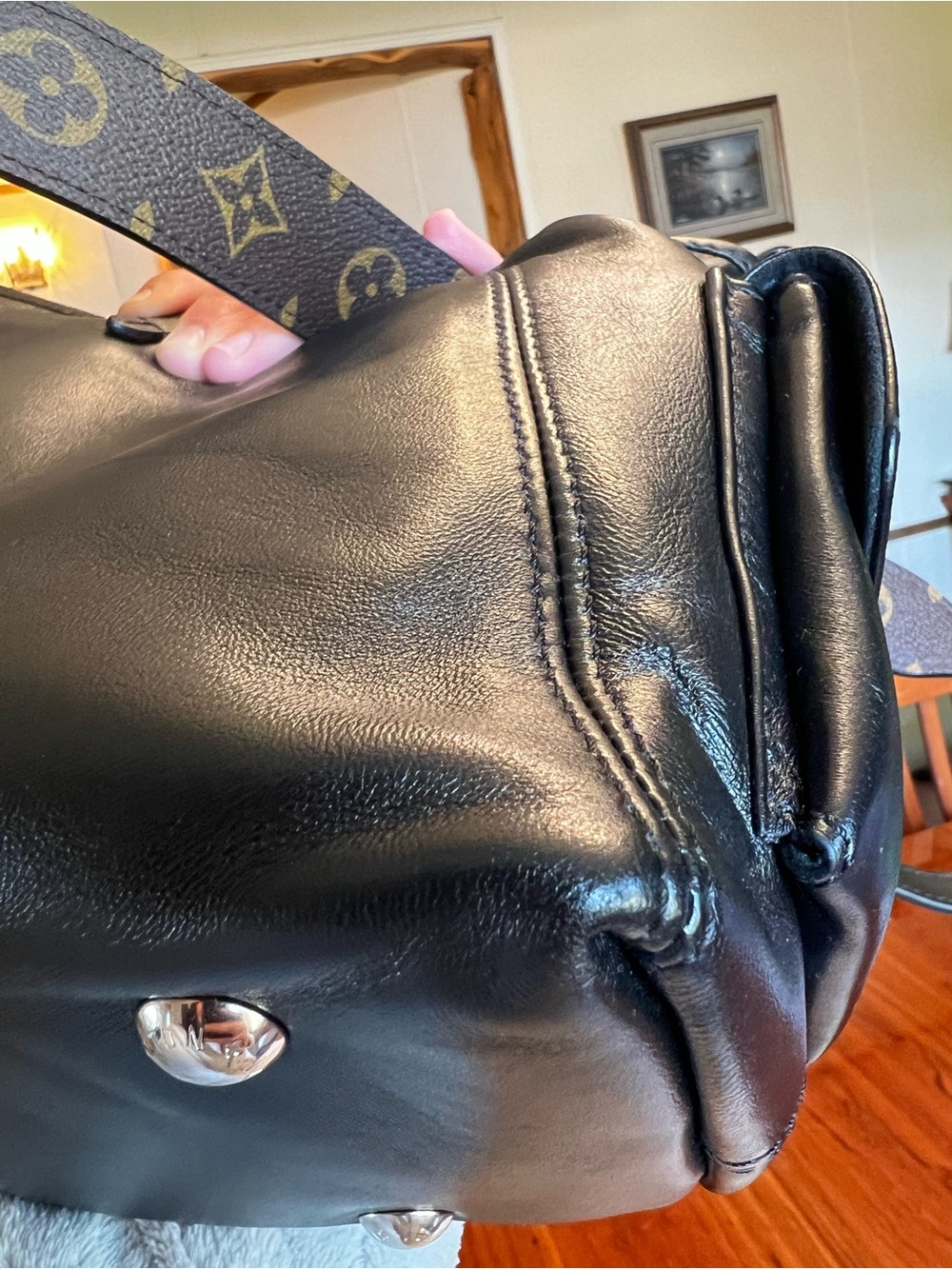 Louis Vuitton CarryAll Cargo Vibe PM - Picture 14 of 17